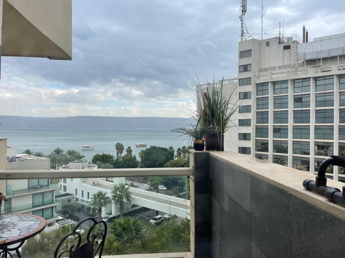 תכלת על הכינרת Light Blue On The Kinneret Lake 티베리아 외부 사진